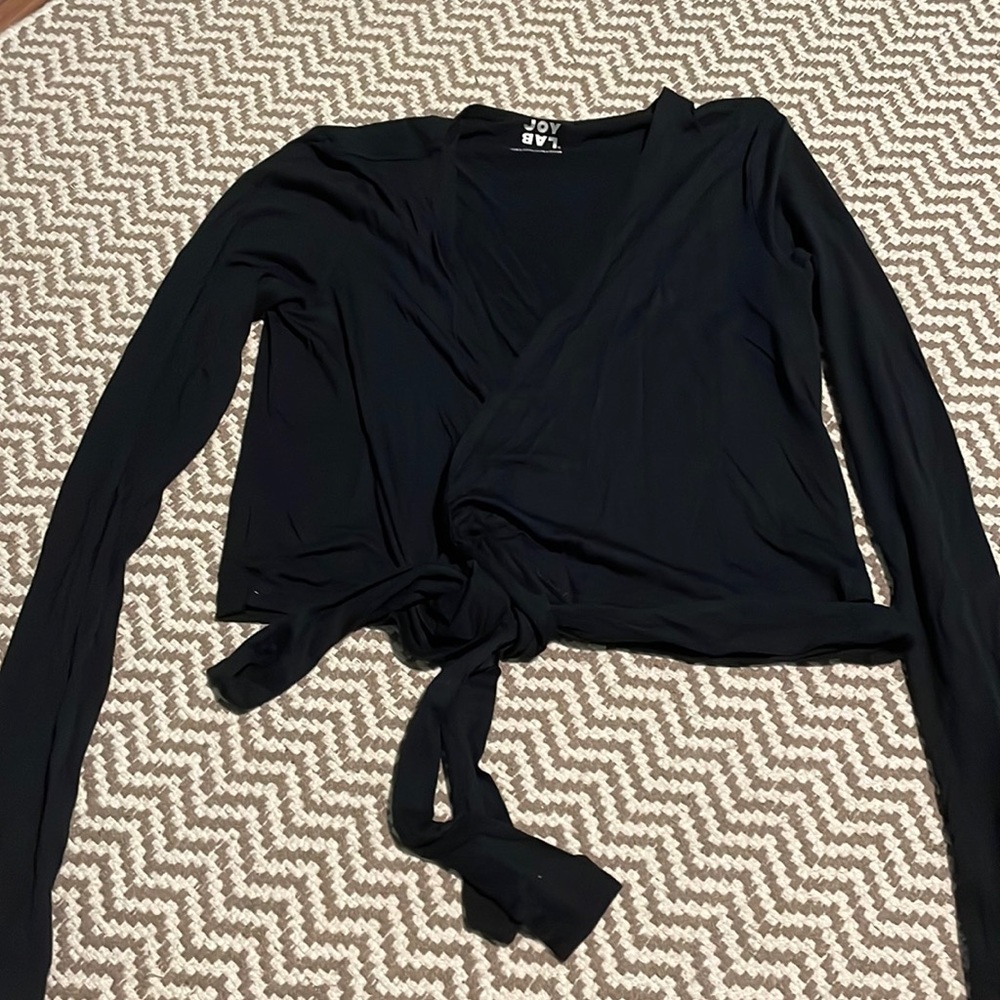 NWOT JoyLab Tie Front Athletic Top